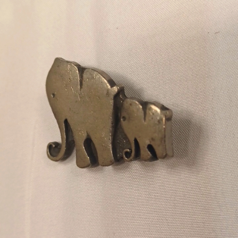 Pewter Elephant Brooch from Sweden - Picture 4 of 6